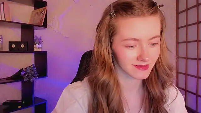 KateCuddle online show from 21, 1, 2025