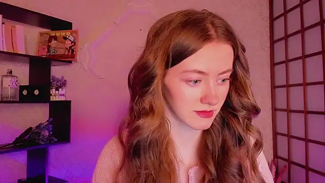 KateCuddle online show from 7, 2, 2025