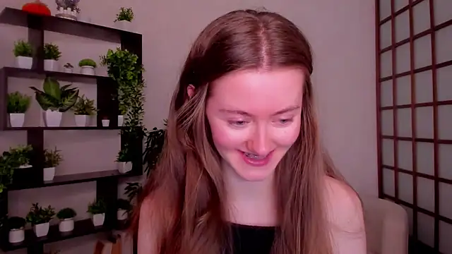 KateCuddle online show from 9, 10, 2025