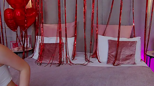 Snapshot of Betty_Bridge chatting on 11, 2, 2025 Betty Bridge online show from 11, 2, 2025