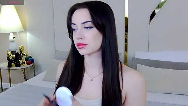 Snapshot of Betty_Bridge chatting on 20, 11, 2025 Betty Bridge online show from 20, 11, 2025