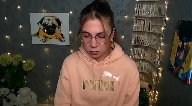 Sport Tall Doll online show from 3, 1, 2025