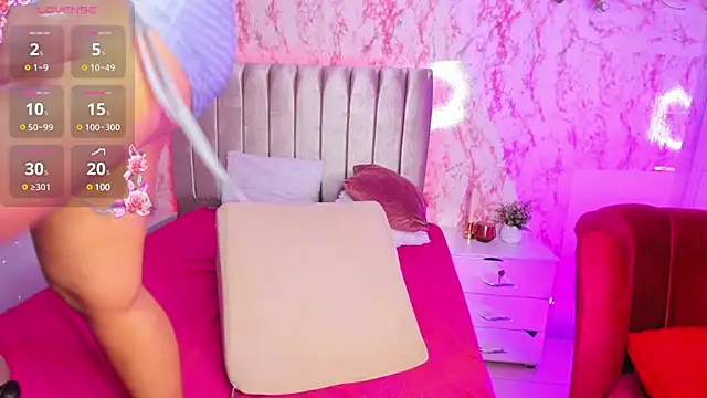 SophiieWilson  online show from 21, 1, 2025