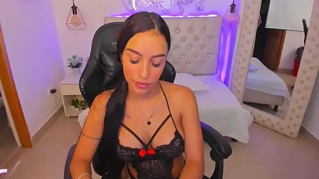 Snapshot of xiomara__cortes chatting on 27, 1, 2025 xiomara cortes online show from 27, 1, 2025