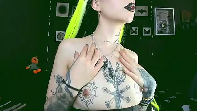 insania 9999  online show from 11, 2, 2025