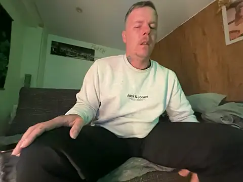 steveindahouse online show from 17, 10, 2025