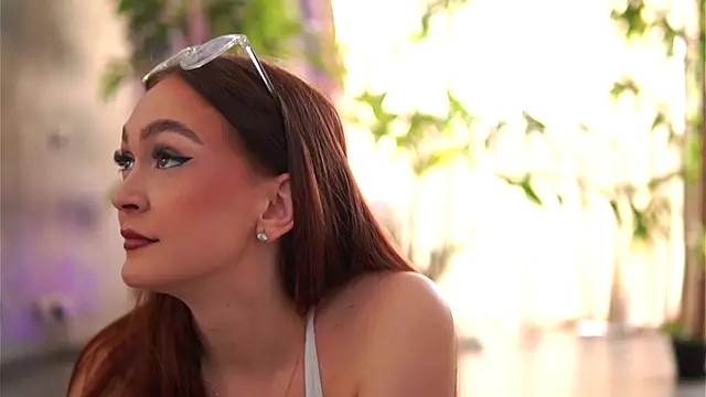 HotSkinnyX online show from 23, 10, 2025