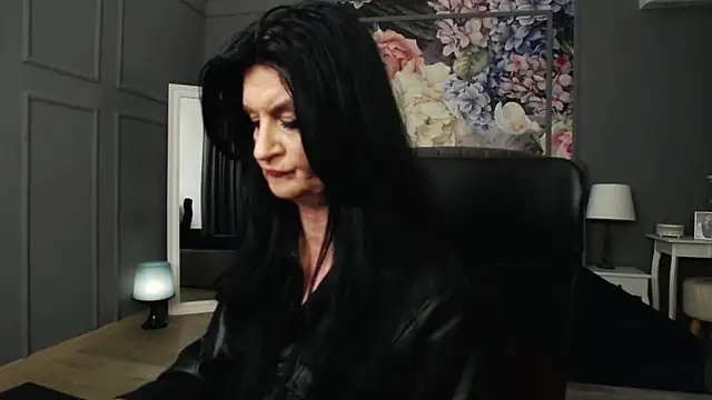 Snapshot of DomMelissaW chatting on 8, 12, 2024 DomMelissaW online show from 8, 12, 2024