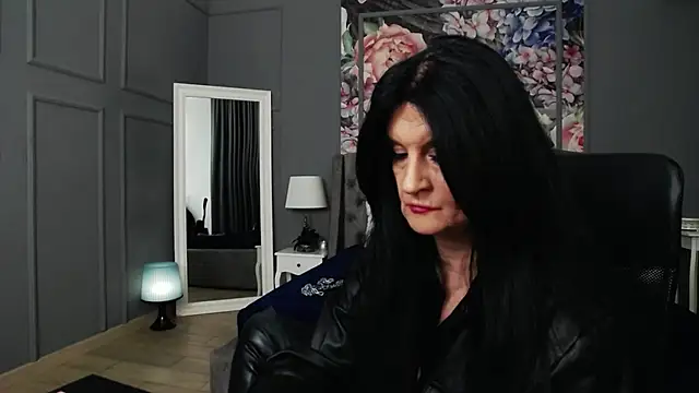 Snapshot of DomMelissaW chatting on 11, 12, 2024 DomMelissaW online show from 11, 12, 2024