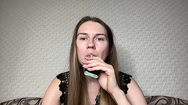Snapshot of dream_alexa chatting on 2, 1, 2025 dream alexa online show from 2, 1, 2025