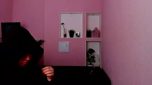 Persephoni online show from 25, 1, 2025