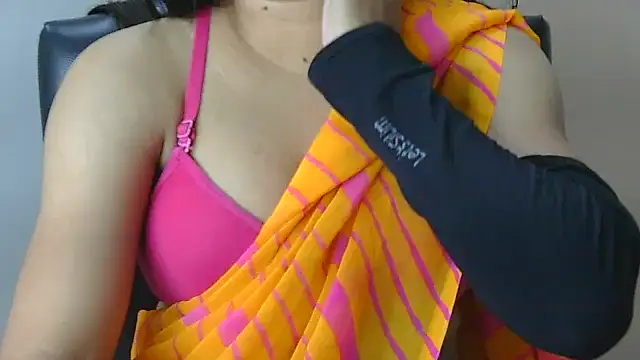 Snapshot of _desigori chatting on 25, 11, 2025 desigori online show from 25, 11, 2025