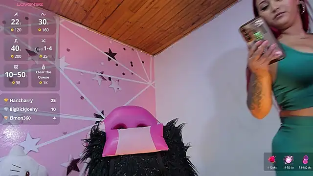 Snapshot of lucy_beatifull chatting on 1, 2, 2025 lucy beatifull online show from 1, 2, 2025
