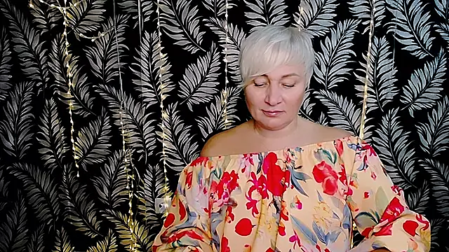 Olivia playful online show from 2, 11, 2025