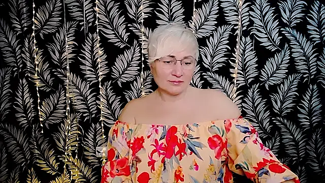 Olivia playful online show from 9, 3, 2026