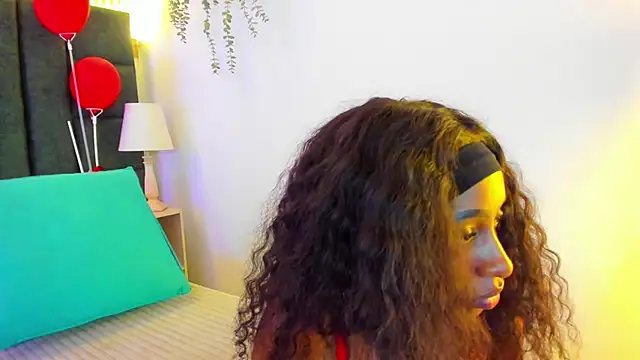 Snapshot of AntonellaaHot chatting on 19, 2, 2025 AntonellaaHot online show from 19, 2, 2025