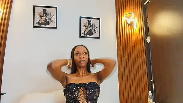 Snapshot of AntonellaaHot chatting on 11, 10, 2025 AntonellaaHot online show from 11, 10, 2025