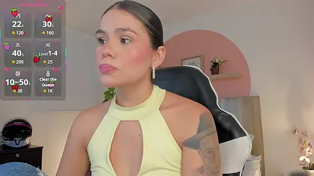 dominique25  online show from 13, 9, 2025