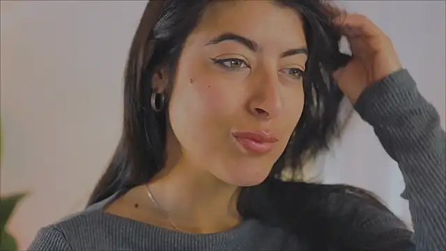 anabelcurvy online show from 4, 2, 2025