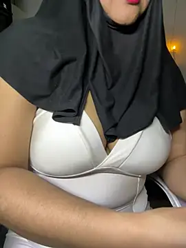 Snapshot of Jameela chatting on 19, 1, 2026 Jameela online show from 19, 1, 2026