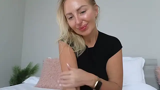 Snapshot of Allys chatting on 9, 9, 2025 Allys online show from 9, 9, 2025