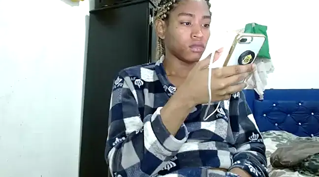 angelamarie1 online show from 2, 1, 2025