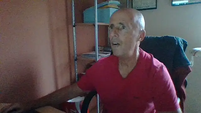 Snapshot of olibrius71 chatting on 25, 10, 2025 olibrius71 online show from 25, 10, 2025