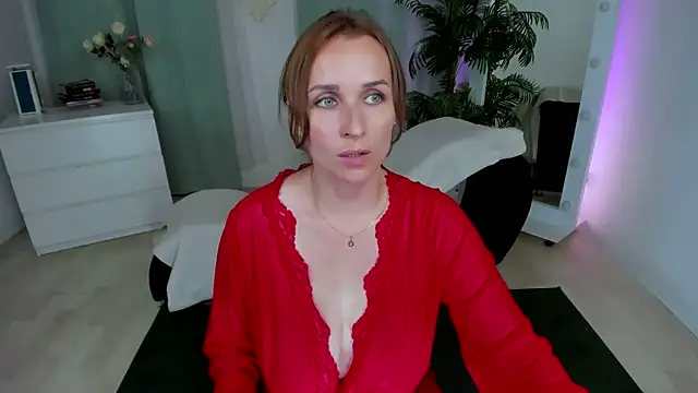 Snapshot of Karinella_x chatting on 10, 6, 2026 Karinella x online show from 10, 6, 2026