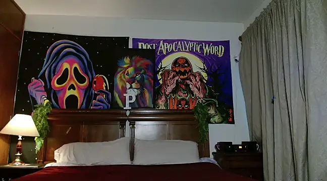 MINI Petite online show from 19, 2, 2025