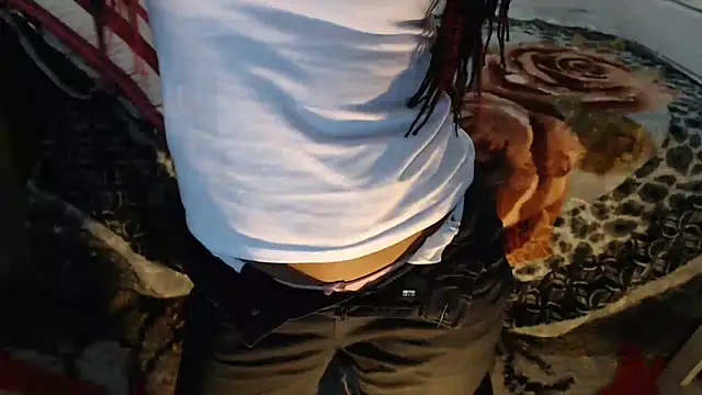 sexyjustin202 online show from 19, 6, 2026