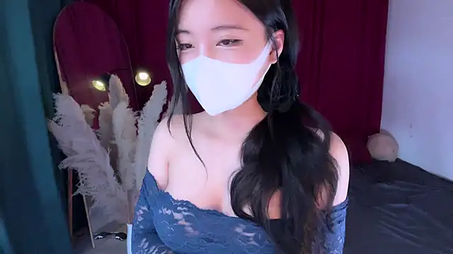 Snapshot of alaia-EDP chatting on 10, 11, 2025 alaia-EDP online show from 10, 11, 2025