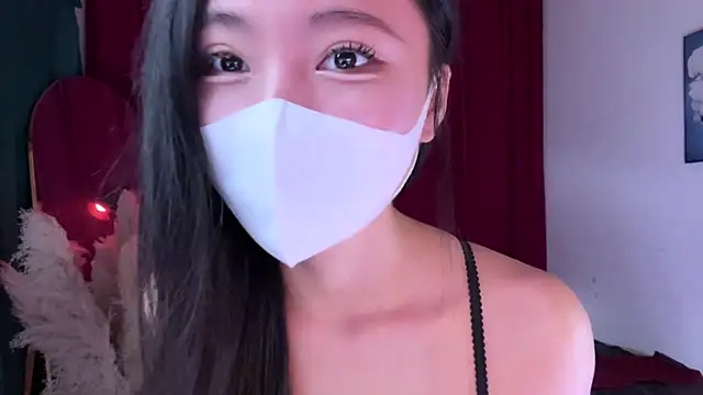 Snapshot of alaia-EDP chatting on 14, 11, 2025 alaia-EDP online show from 14, 11, 2025