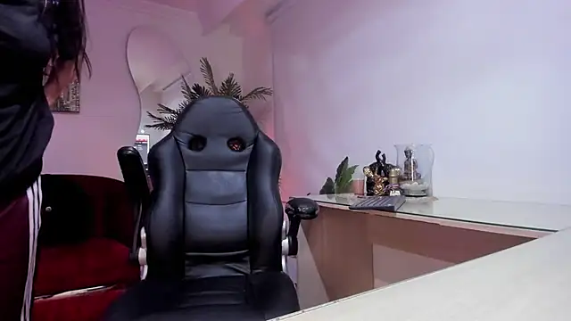 Meghan320 online show from 10, 2, 2026