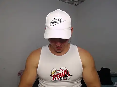 Snapshot of supermen_03 chatting on 18, 12, 2025 supermen 03 online show from 18, 12, 2025