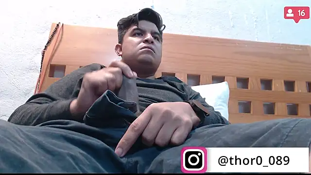 thor000089 online show from 24, 1, 2025