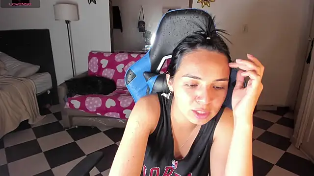 Miss Nicole online show from 21, 3, 2025