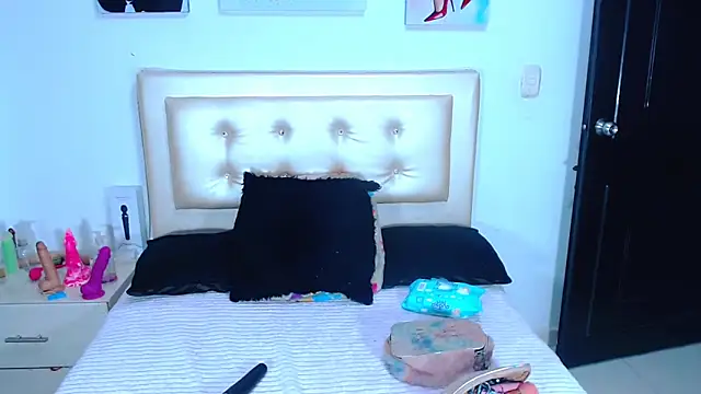 Jenng18 online show from 1, 1, 2025