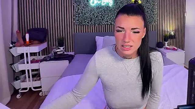 LizaRoxx online show from 7, 1, 2026