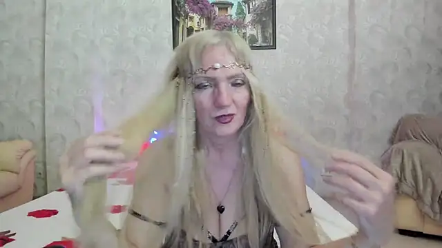 Snapshot of TrueFoxyyy chatting on 14, 5, 2026 TrueFoxyyy online show from 14, 5, 2026