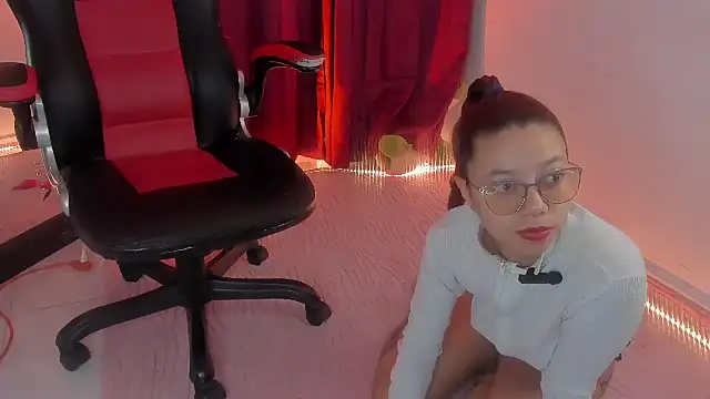 Snapshot of sophieandmarkls chatting on 10, 9, 2025 sophieandmarkls online show from 10, 9, 2025