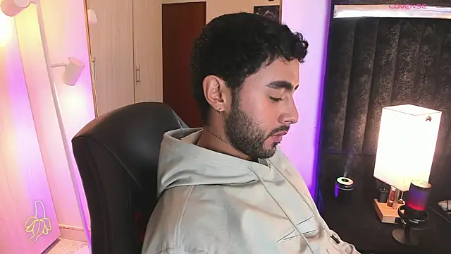 ItsMeEros online show from 4, 2, 2026