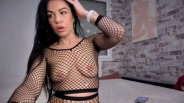 Snapshot of victoria_athena chatting on 27, 10, 2025 victoria athena online show from 27, 10, 2025