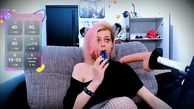 Littlepinkcat online show from 6, 10, 2025