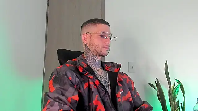  jamesleandros1 online show from 5, 3, 2026