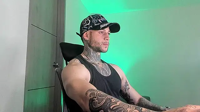 Snapshot of _jamesleandros1 chatting on 23, 5, 2026 jamesleandros1 online show from 23, 5, 2026