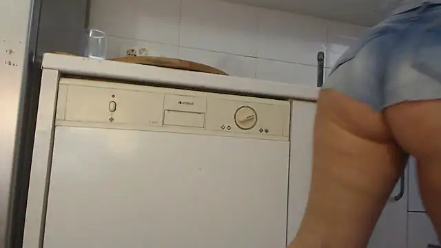 AnnaBellaLuckyXOXO online show from 23, 3, 2025