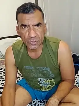 Snapshot of Daddy1972 chatting on 14, 2, 2025 Daddy1972 online show from 14, 2, 2025