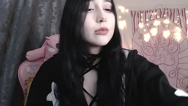 Holy420lolii online show from 24, 12, 2024