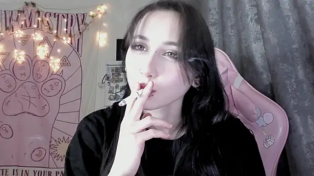 Holy420lolii online show from 21, 10, 2025