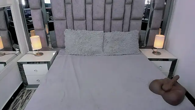 EMMAHILL1 online show from 20, 9, 2025